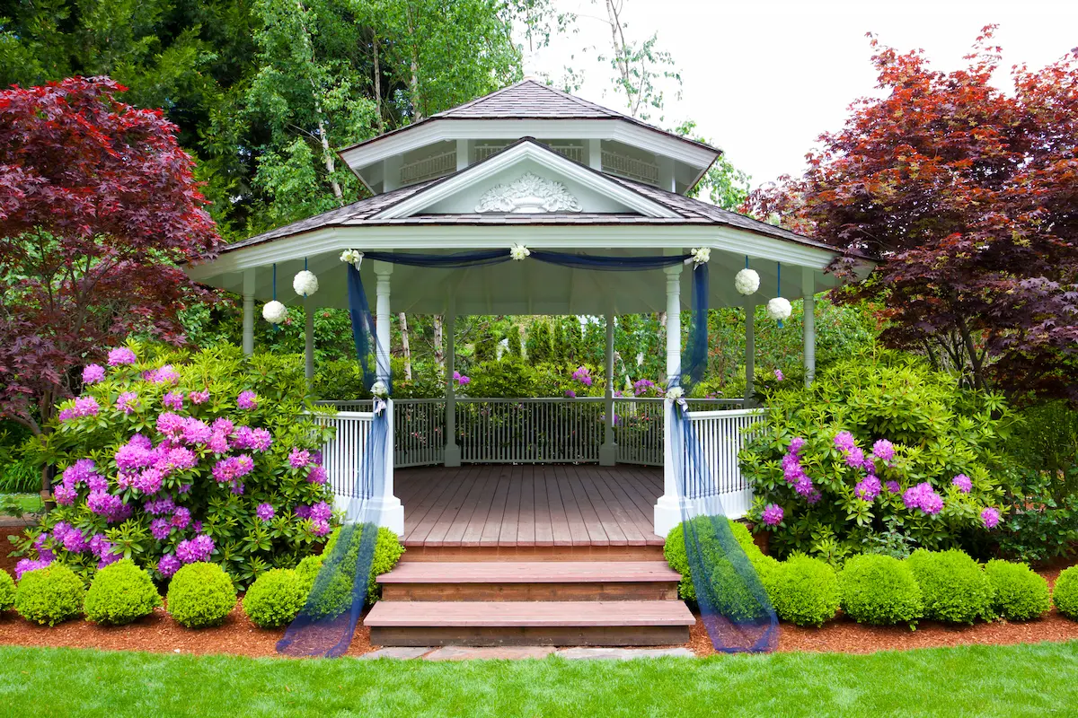 Gazebo with landscaping showing example of how to eliminate grass from mulch